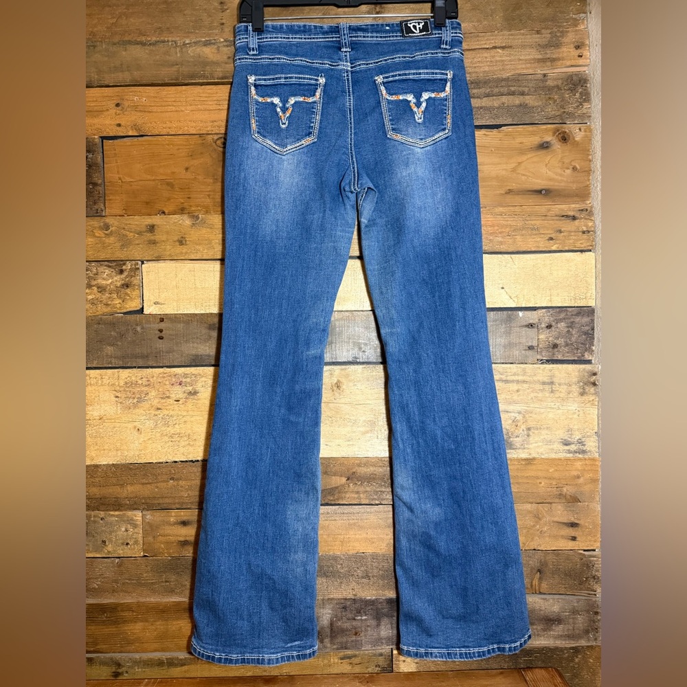 Girl's Cowgirl‎ Hardware "Aztec Steer" Medium Washed Jeans size 16